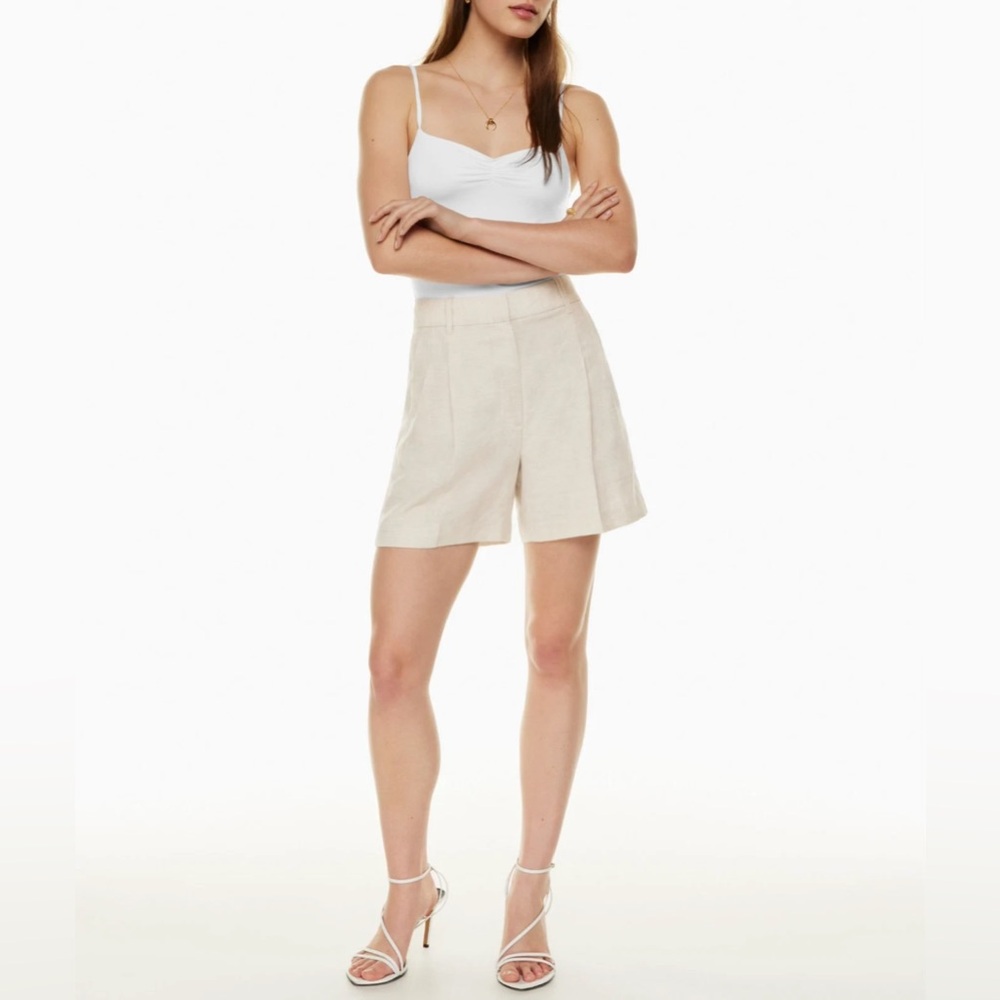 Aritzia Effortless Short Linen Mid Thigh